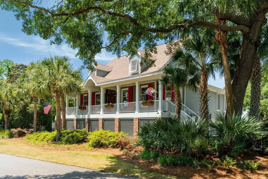 16 Fairway Village Ln, Isle Of Palms, SC 29451