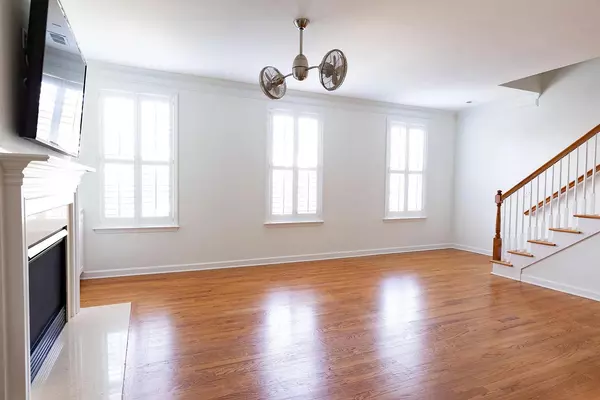 Mount Pleasant, SC 29466,124 Palm Cove Way