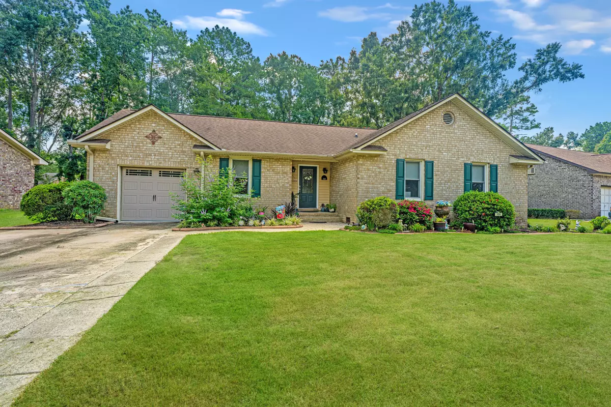 Summerville, SC 29485,320 Chessington Cir