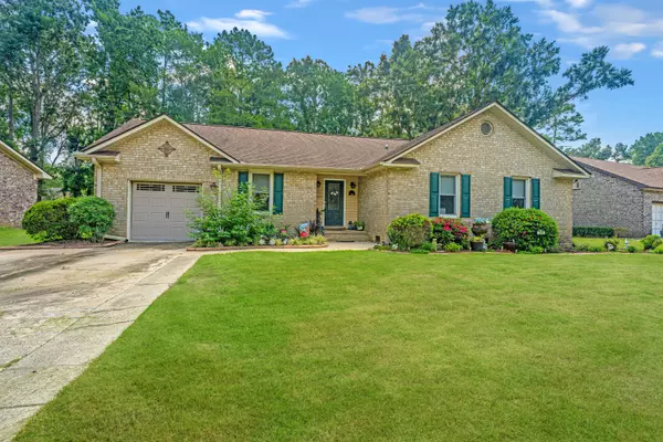 320 Chessington Cir, Summerville, SC 29485