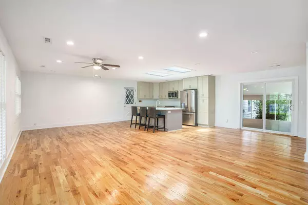 Charleston, SC 29407,1833 Saint Julian Dr