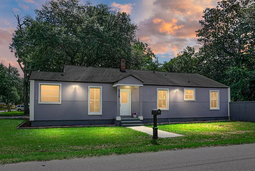 5728 Pilgrim Ave, Hanahan, SC 29410