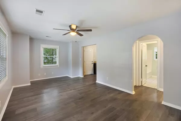 North Charleston, SC 29406,5620 Read St