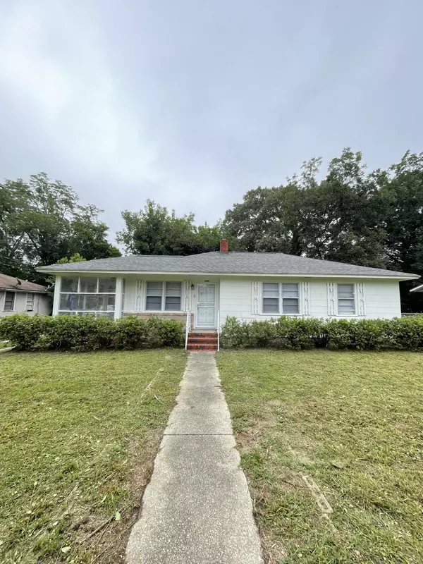 1924 Georgianna Dr, Sumter, SC 29150