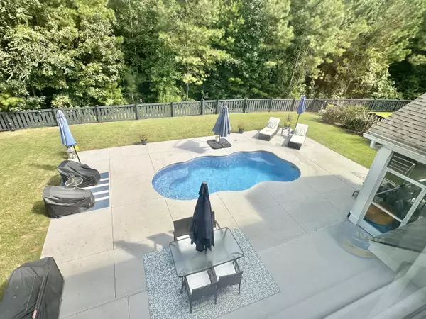 184 Cherry Grove Dr, Summerville, SC 29483