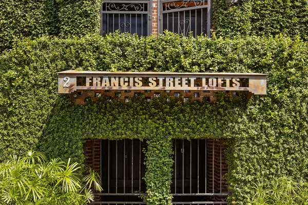 Charleston, SC 29403,2 Francis St #E