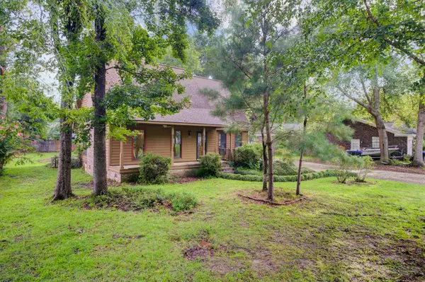 Summerville, SC 29485,107 Boone Dr