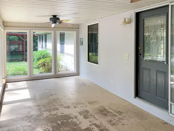 Simpsonville, SC 29681,116 Putman Rd