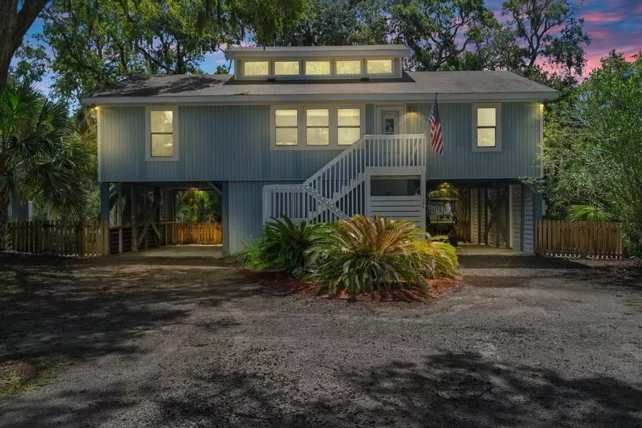 1104 Jungle Rd, Edisto Island, SC 29438