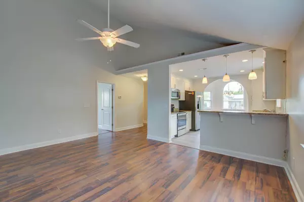 North Charleston, SC 29420,8115 Pleasant Ridge Dr