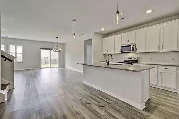 Moncks Corner, SC 29461,712 Mcroy St