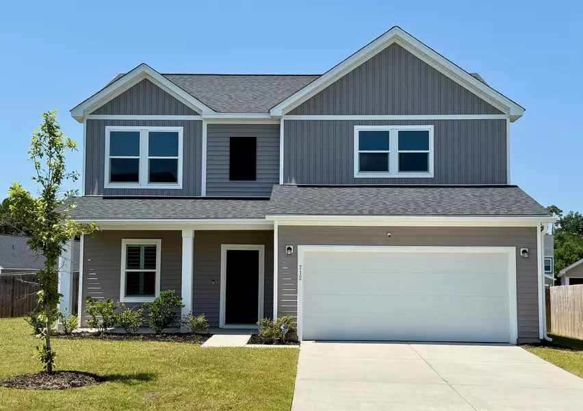 712 Mcroy St, Moncks Corner, SC 29461