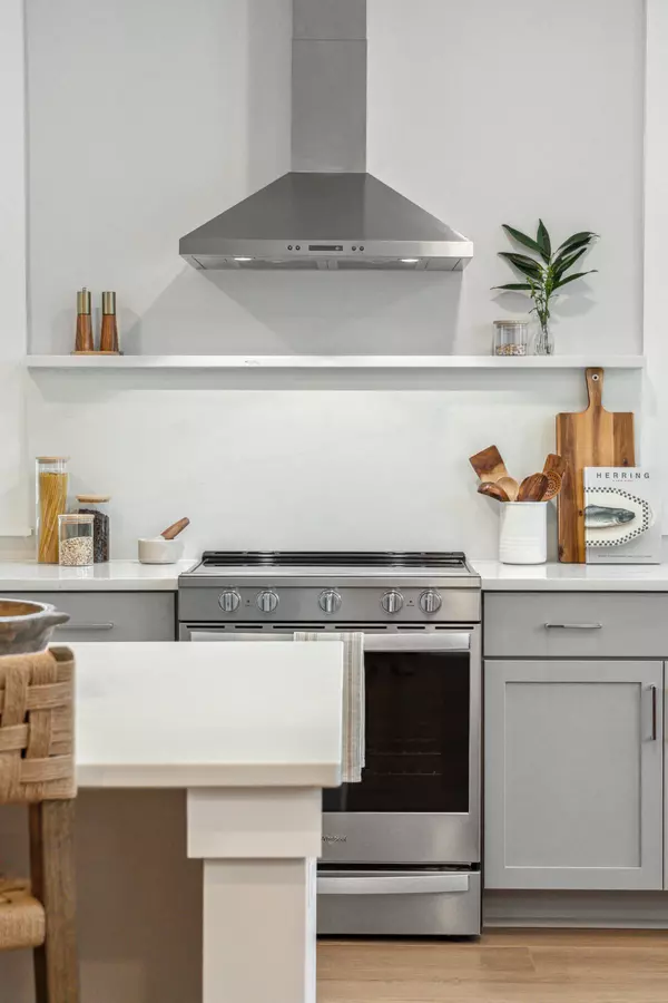 Charleston, SC 29492,737 Oyster Isle Dr