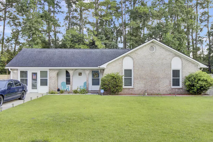 304 Vixen Blvd, Goose Creek, SC 29445