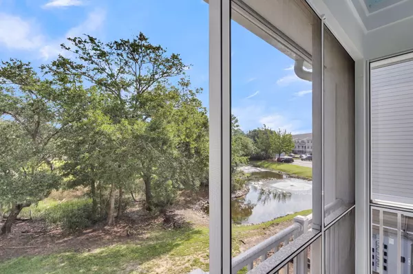 Charleston, SC 29492,130 River Landing Dr #8203