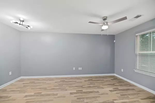 Goose Creek, SC 29445,497 Truman Dr