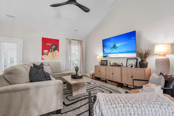 North Charleston, SC 29420,8657 Coppergrove Dr