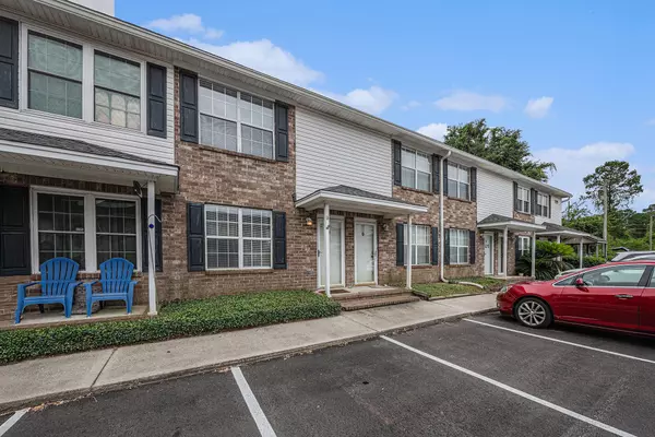 2045 Rondo St #B, Charleston, SC 29414