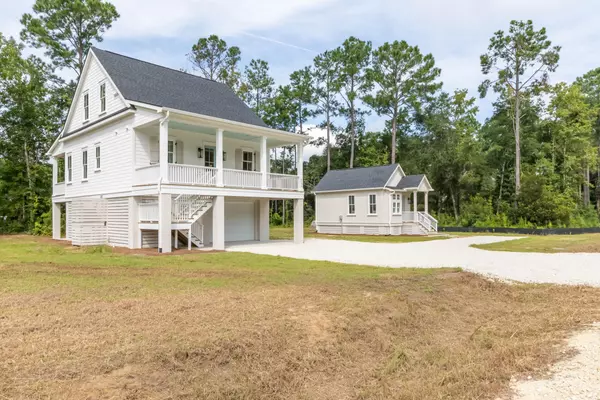 3102 Hailey Ct, Mcclellanville, SC 29458
