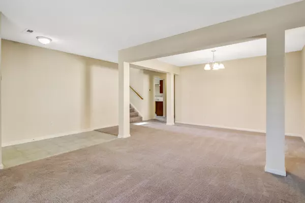 Summerville, SC 29485,5135 Ballantine Dr