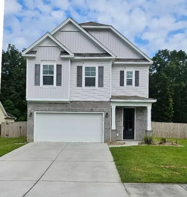 624 Woolum Dr, Moncks Corner, SC 29461