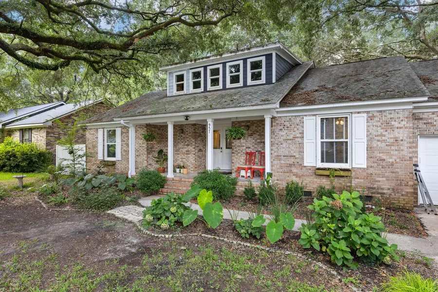 957 Sea Gull Dr, Mount Pleasant, SC 29464