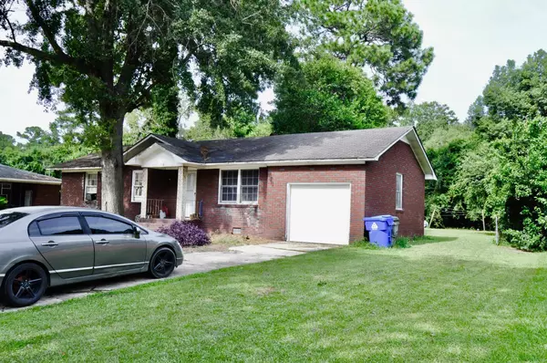 North Charleston, SC 29406,6318 Brandt St