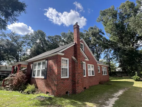 Walterboro, SC 29488,601 Carn St