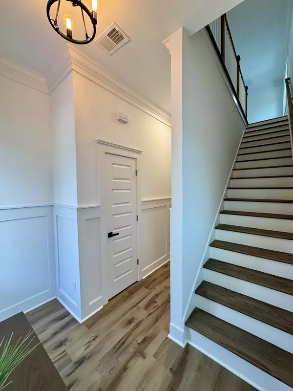 North Charleston, SC 29406,5841 Kirkwood Ave