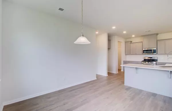 Summerville, SC 29485,103 Dry Dock St