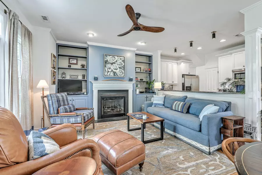 152 Spring St #E, Charleston, SC 29403