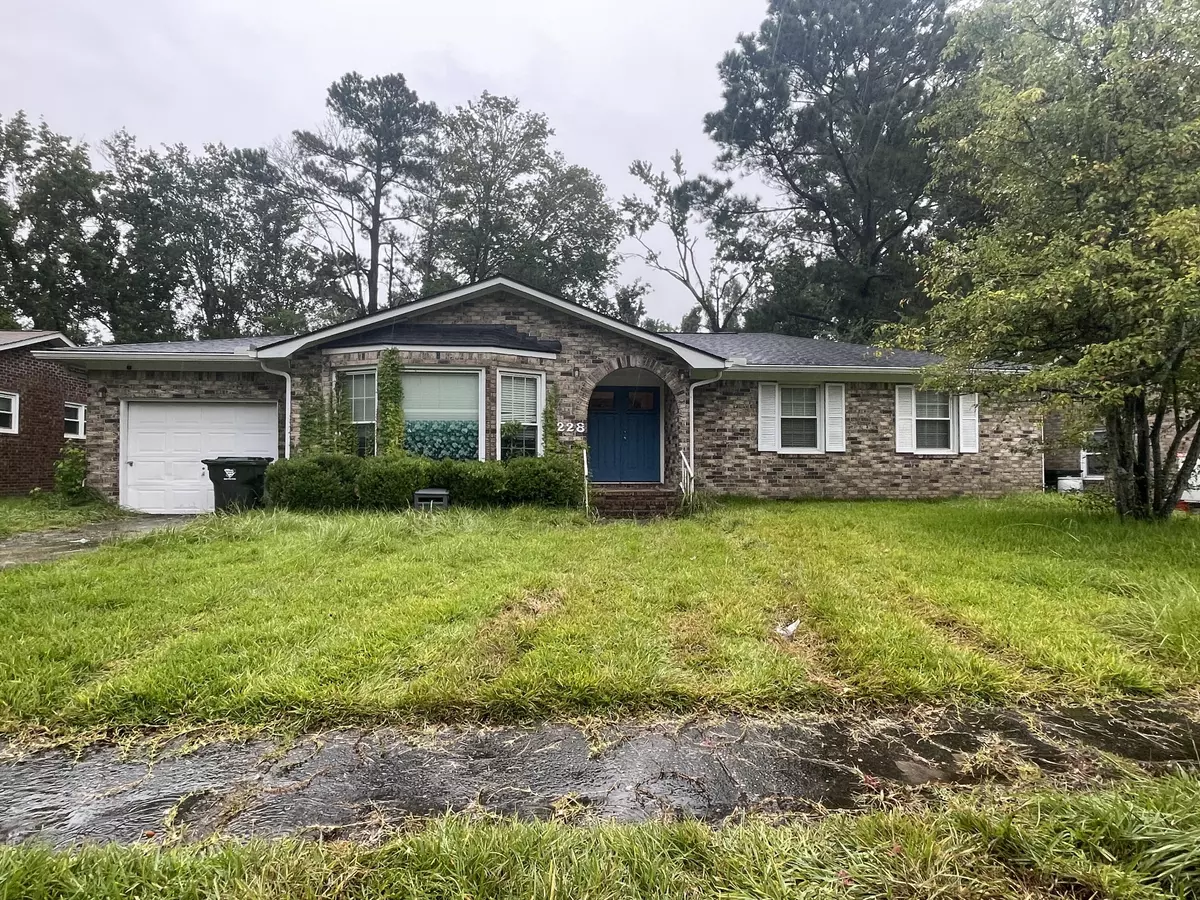 Ladson, SC 29456,228 Loblolly Cir