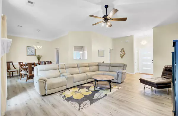North Charleston, SC 29420,8607 Kennestone Ln