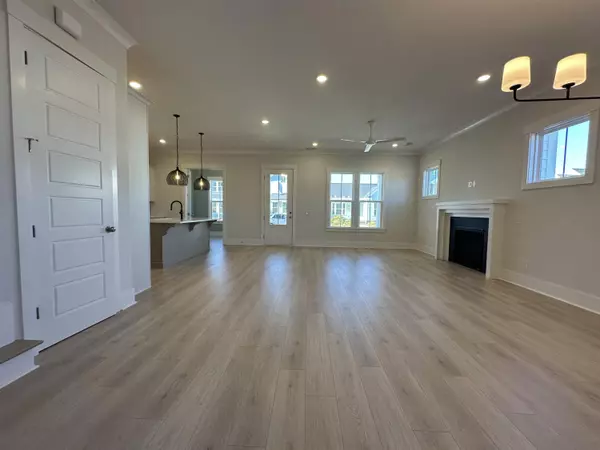 Summerville, SC 29486,815 Gentle Breeze Dr