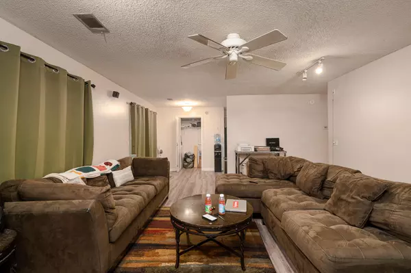 North Charleston, SC 29418,7945 Parklane Ct #901