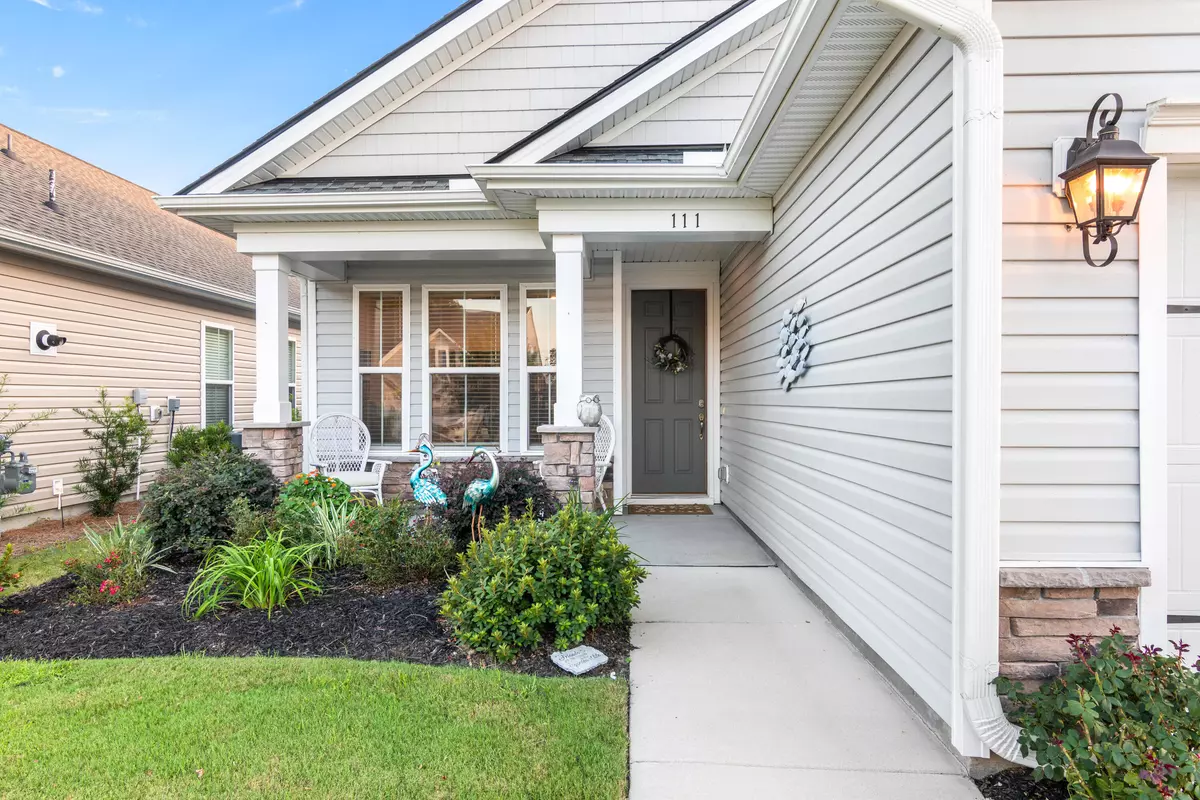 Summerville, SC 29486,111 Waves Pl