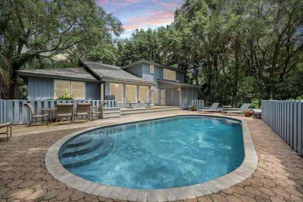 Kiawah Island, SC 29455,235 Sparrow Hawk Rd