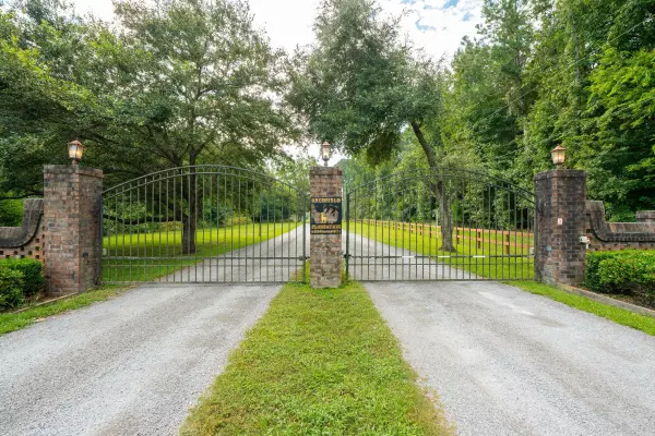 Hollywood, SC 29449,6412 China Back Ln