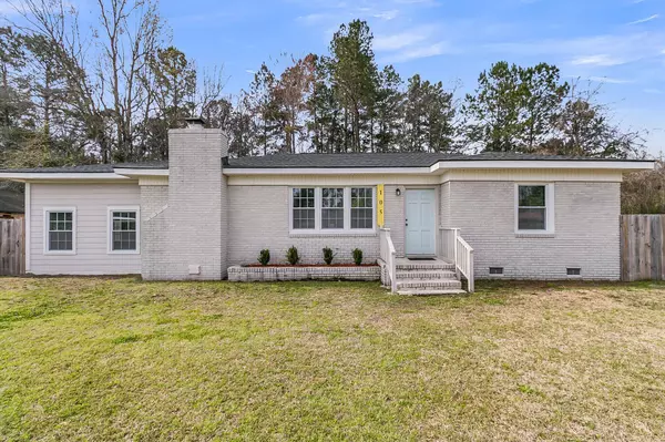 105 Gourdin St, Saint Stephen, SC 29479