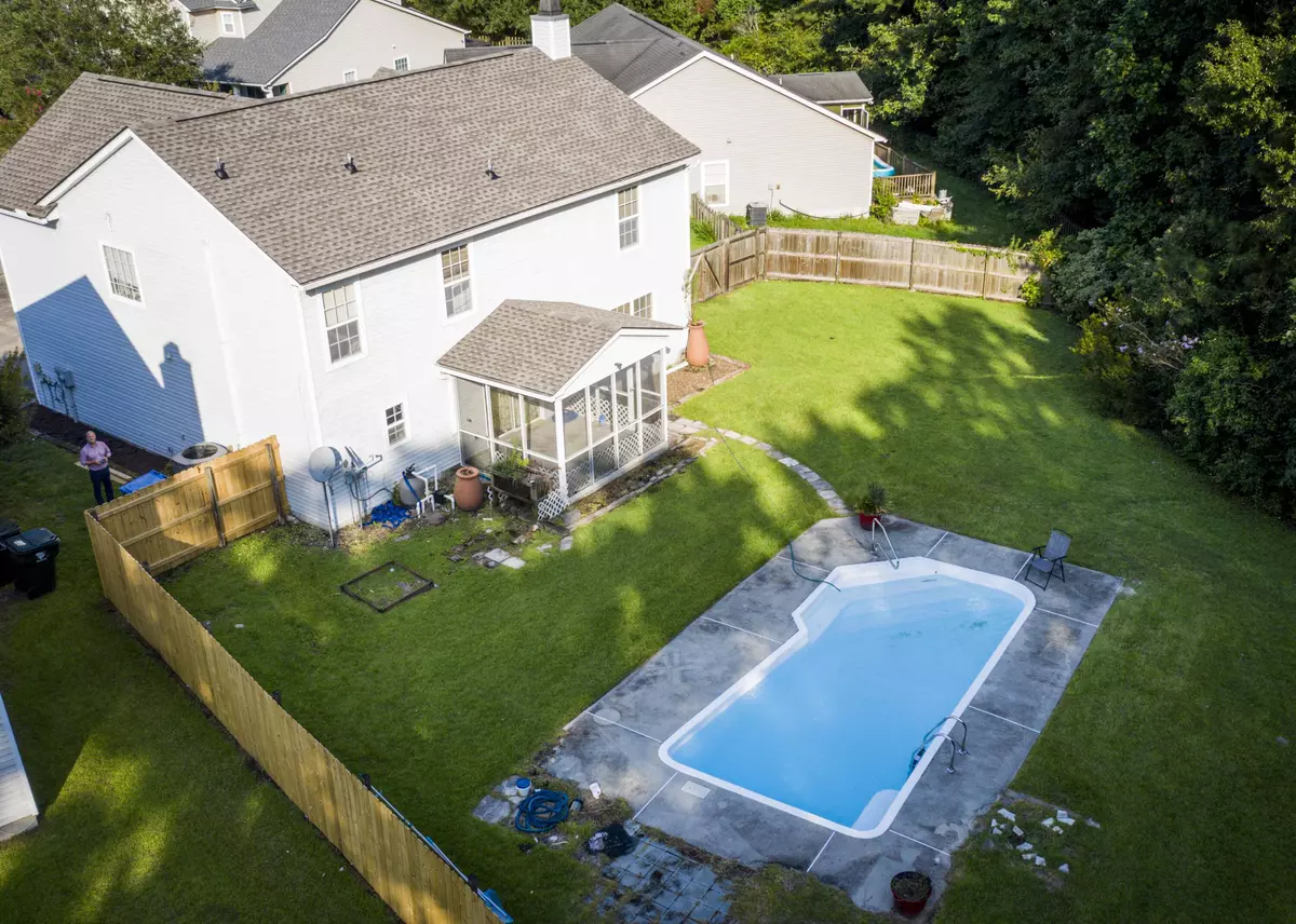 Summerville, SC 29485,5022 Basnett Dr