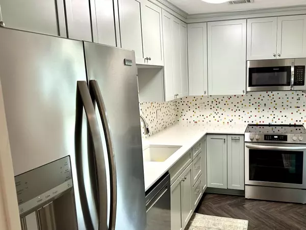 Ladson, SC 29456,1108 Maryland Dr