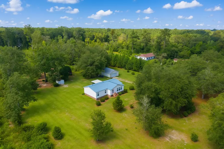 186 Training Rd, Eutawville, SC 29048