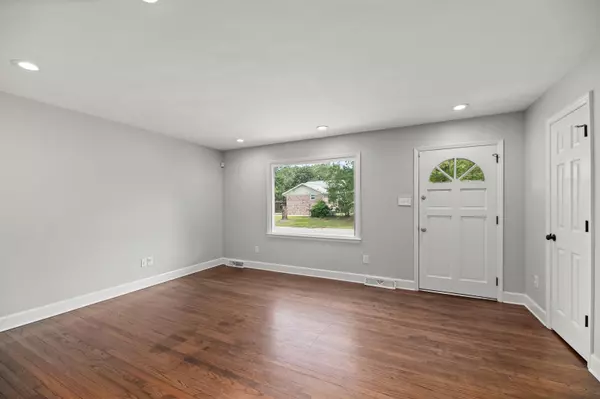North Charleston, SC 29420,7623 Hillandale Rd