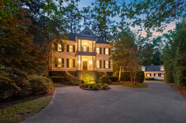 Summerville, SC 29483,418 W Carolina Ave