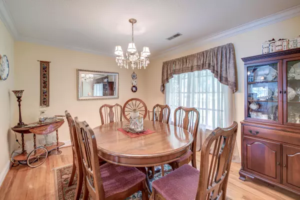 Goose Creek, SC 29445,119 The Oaks Ave