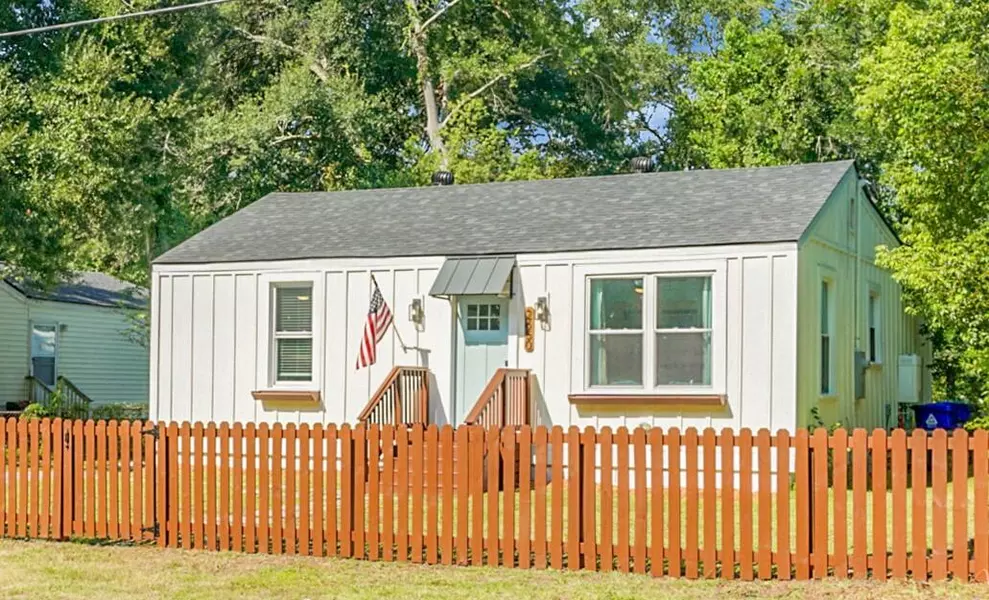 2650 Madden Dr, North Charleston, SC 29405