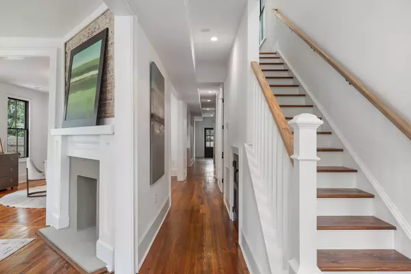 Charleston, SC 29403,94 Fishburne St