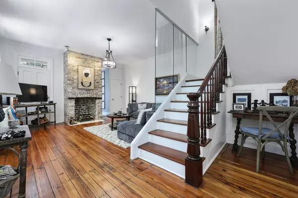 Charleston, SC 29401,99 Logan St