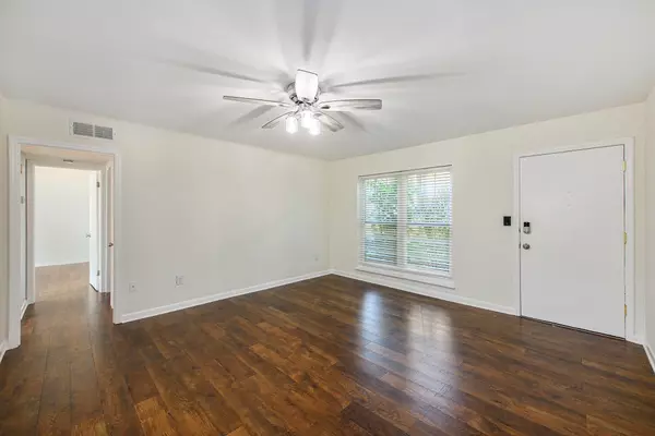 Charleston, SC 29407,874 Colony Dr #B19