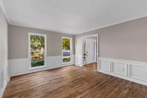 Hanahan, SC 29410,1037 Stonehenge Dr